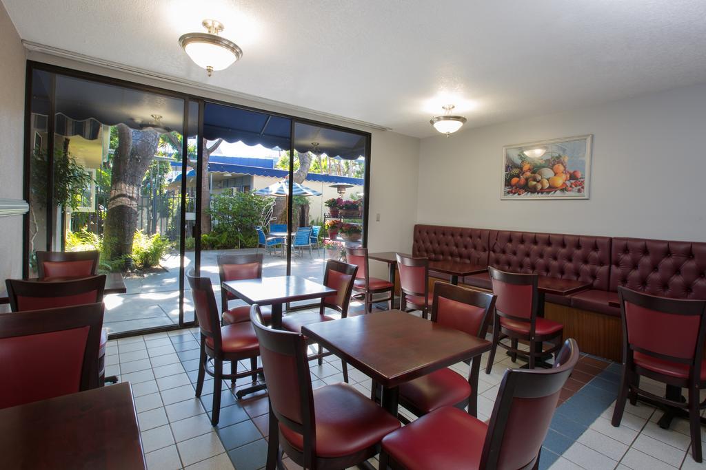 Travelodge Hotel At Lax Los Angeles Extérieur photo