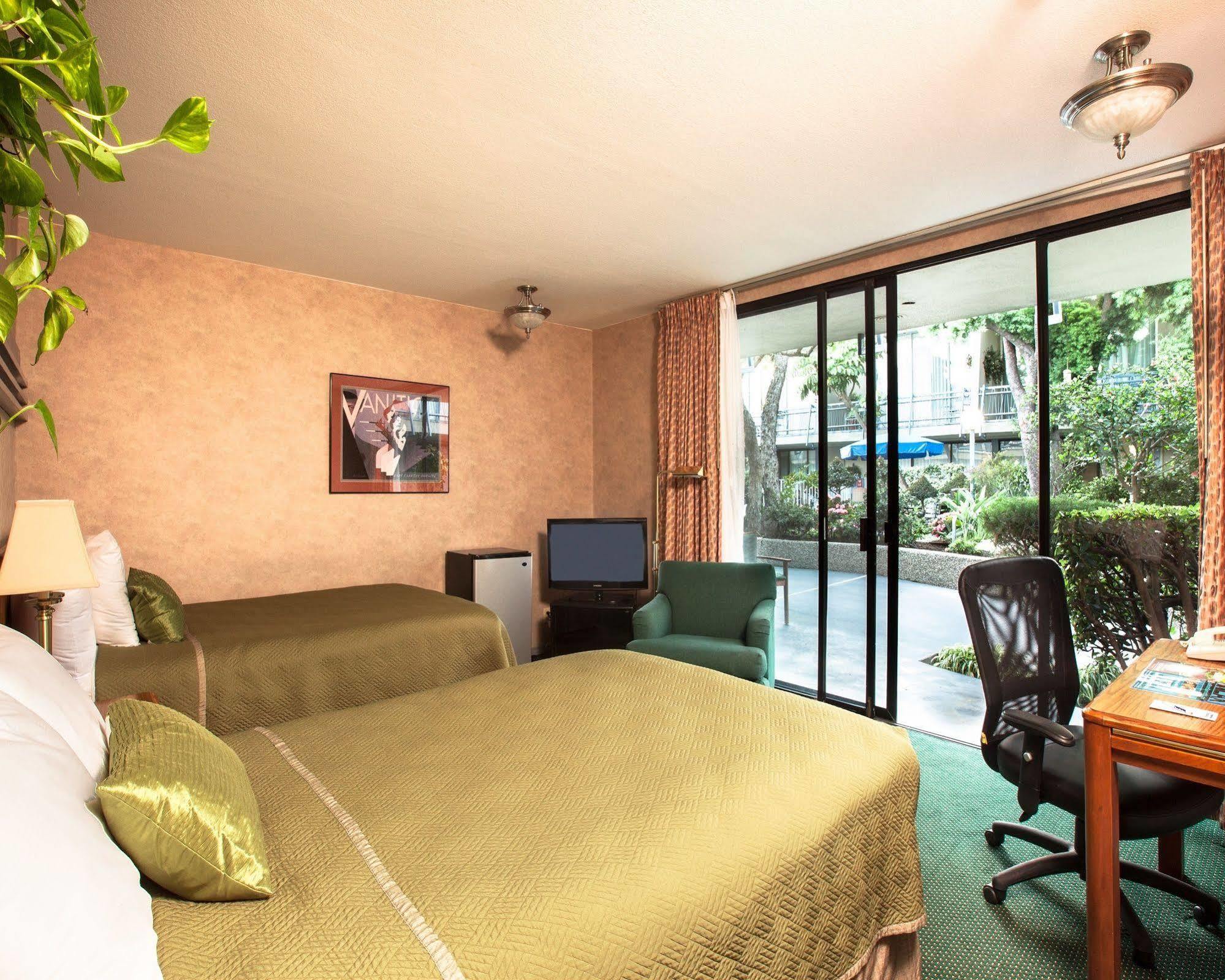 Travelodge Hotel At Lax Los Angeles Extérieur photo