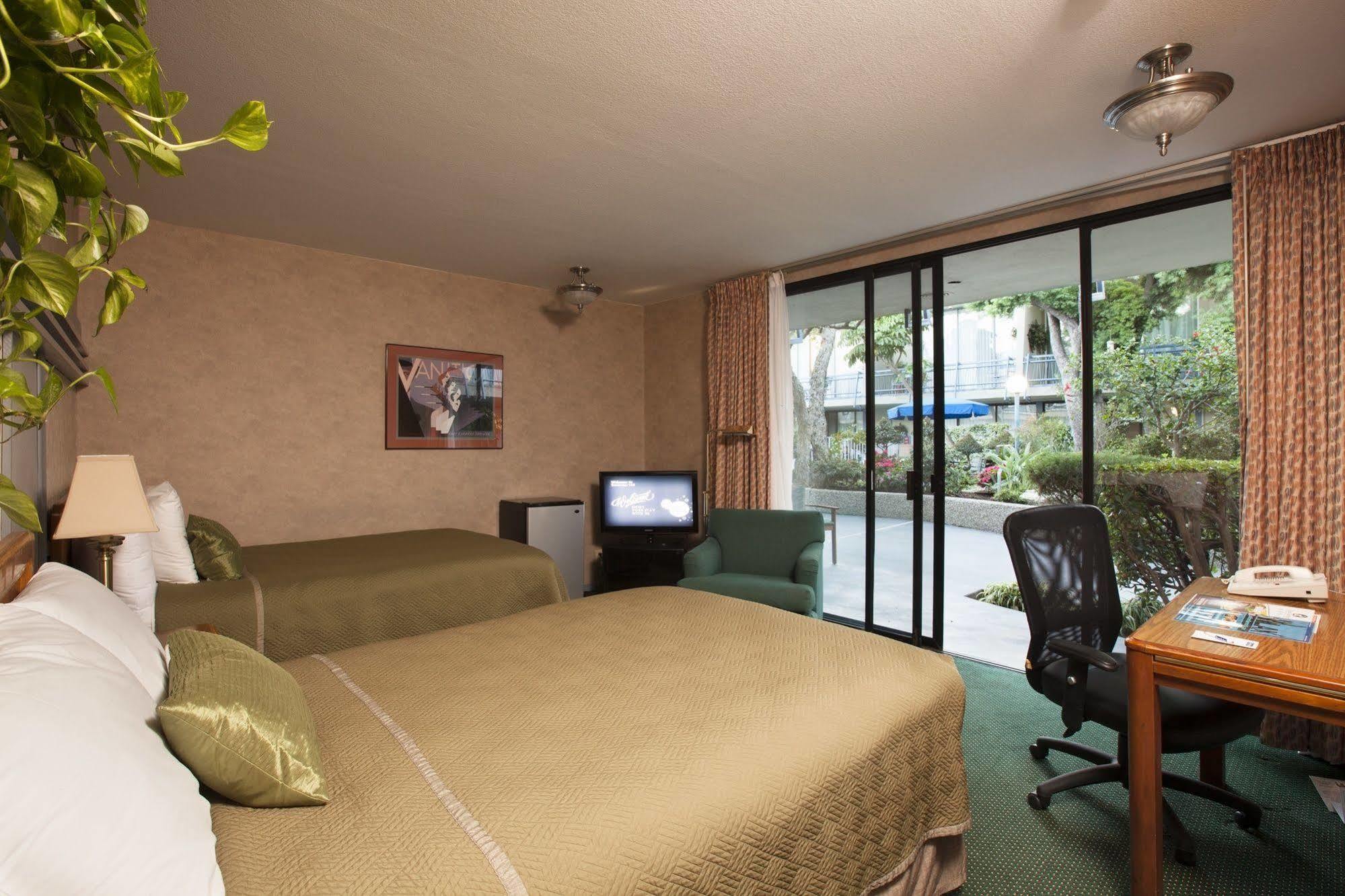 Travelodge Hotel At Lax Los Angeles Extérieur photo